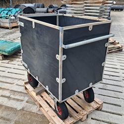 1 stk. brugt kalve transport vogn 112x75x84 cm.